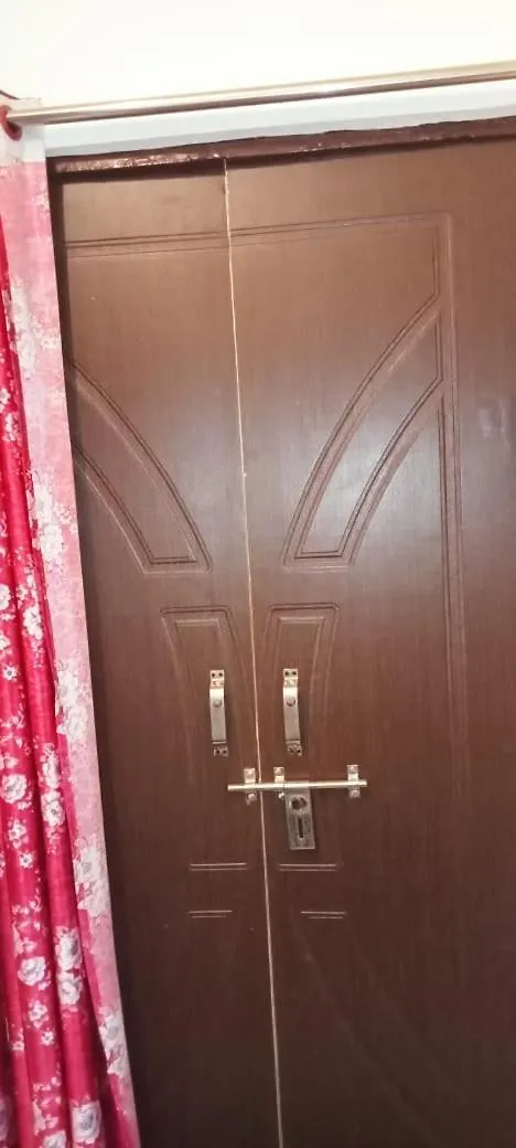 Shree Laxmee Narayan Paying Guest House Varanasi